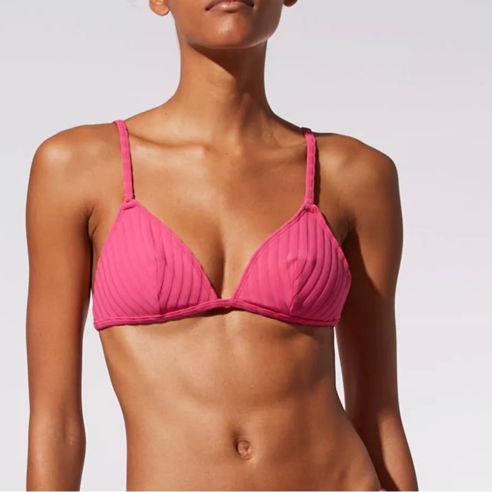 NWT Solid and Striped bikini top!